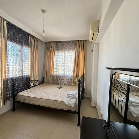 Girne Merkez * Aglantzia