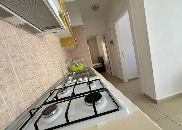 Girne Merkez * Aglantzia