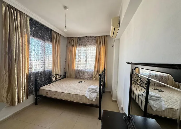 Girne Merkez * Aglantzia